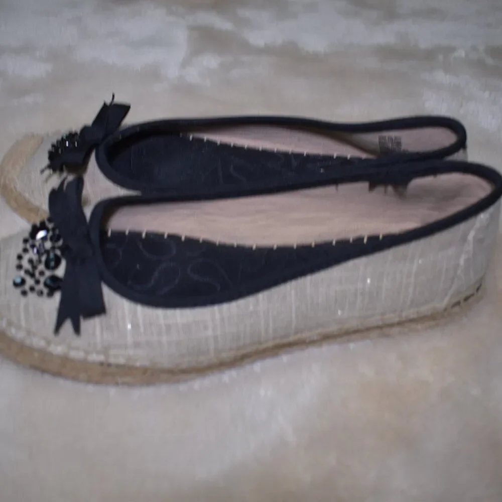 Simply Vera Wang Espadrilles Flats Beige Black Embellished Slip-On Size 7.5